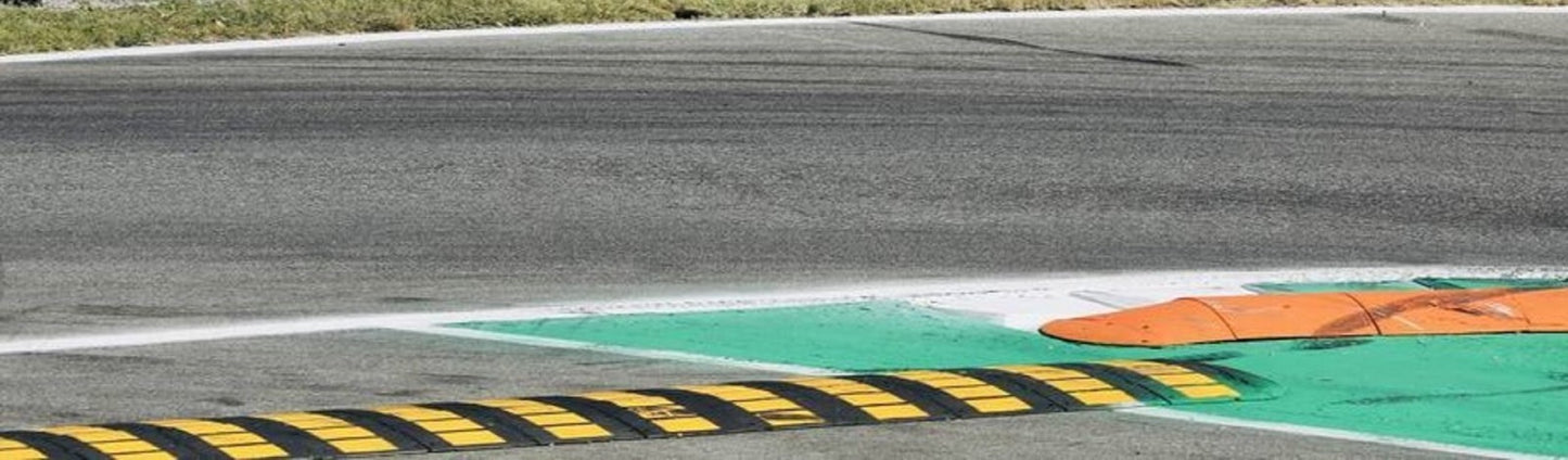 Photo Lewis Hamilton & Max Verstappen – GP d’Italie F1, Crash Monza 2021 – 15×20