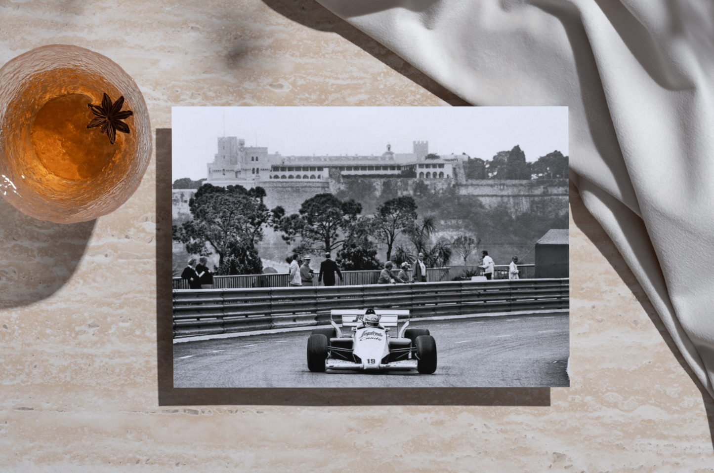 Photo Ayrton Senna – GP de Monaco (1984) – Formule 1 – Virage Massenet – 15×20