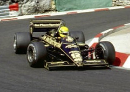Photo Ayrton Senna – Lotus F1 – Grand Prix de Monaco (1985) – Formule 1 – 15×20