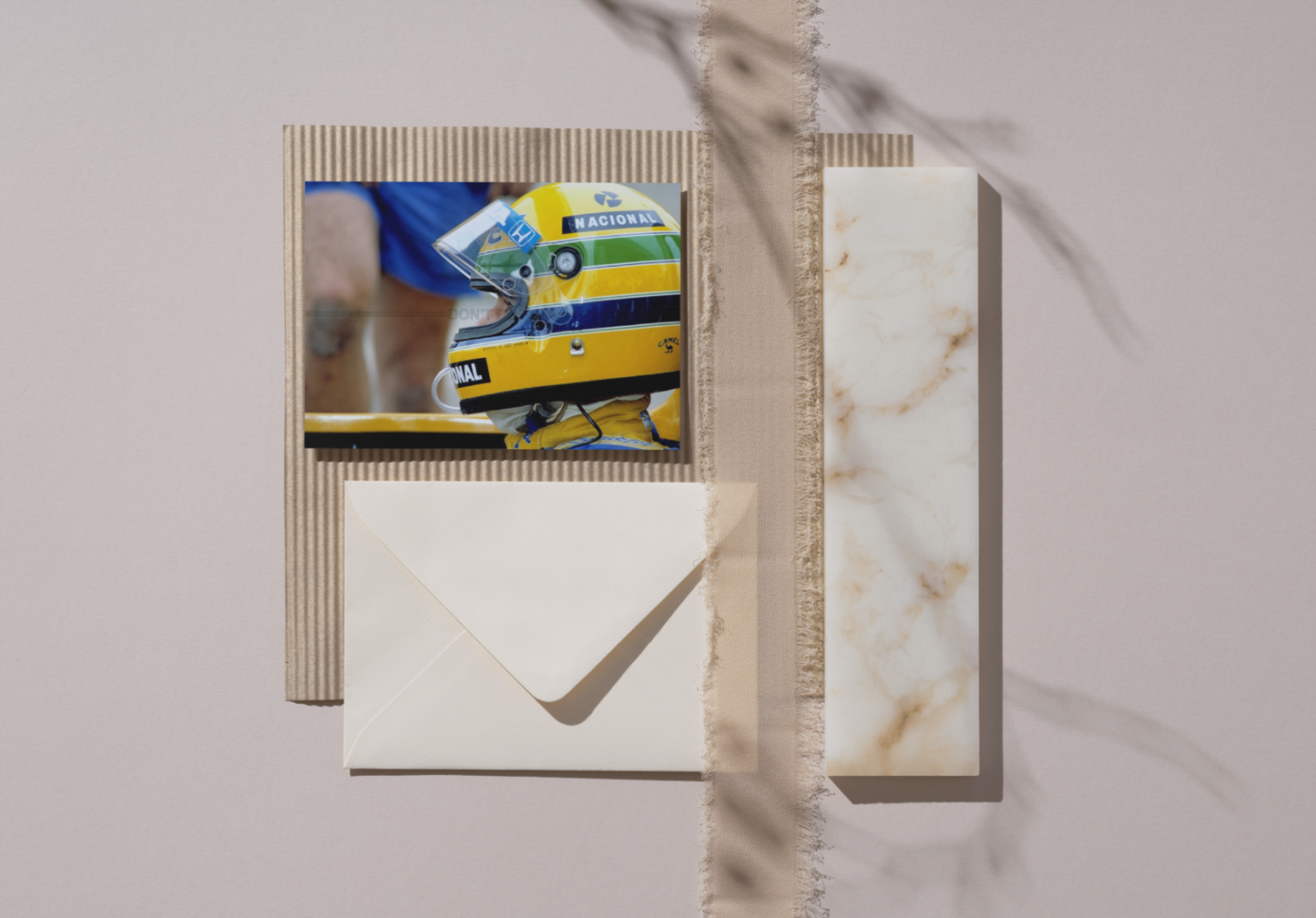 Photo Ayrton Senna – Casque iconique Nacional – F1 Jerez 1987 – Cockpit – 15×20