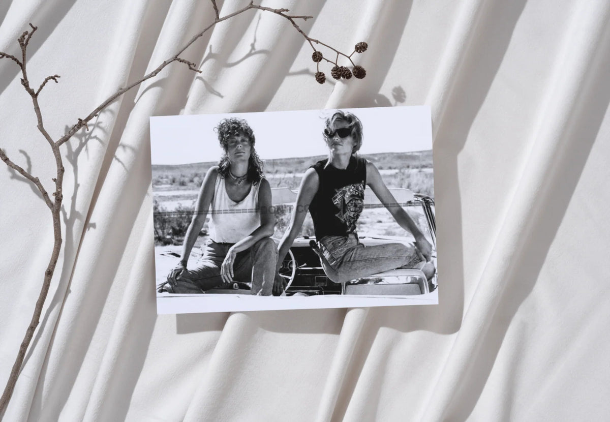 Photo Thelma et Louise (1991) – Scène Route Culte Cinéma – Noir & Blanc – 15×20
