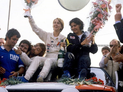 Photo Michèle Mouton & Fabrizia Pons – Audi Quattro Rallye San Remo 1981 - 15x20