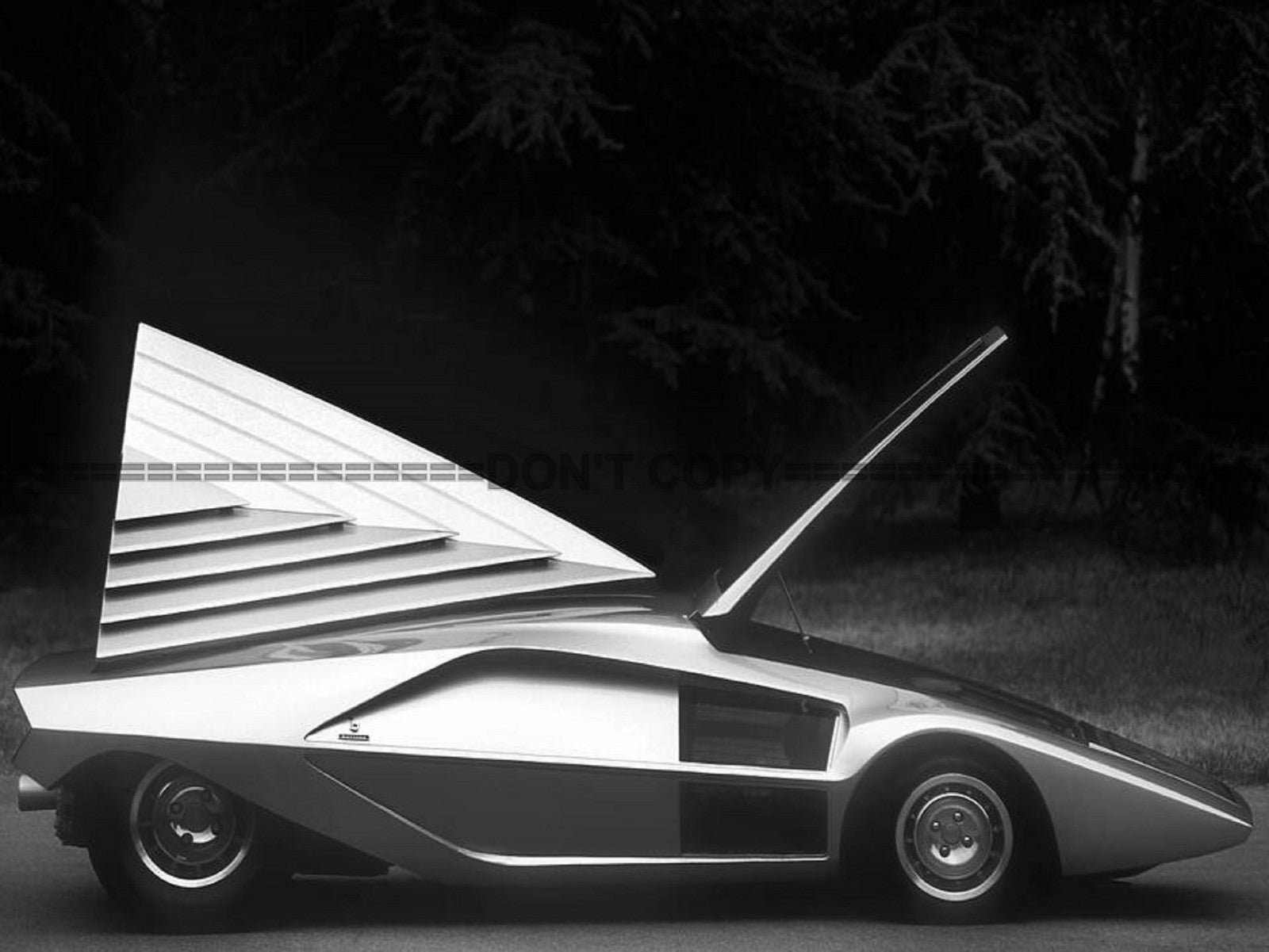 Photo Lancia Stratos Zero 1 - Concept Car