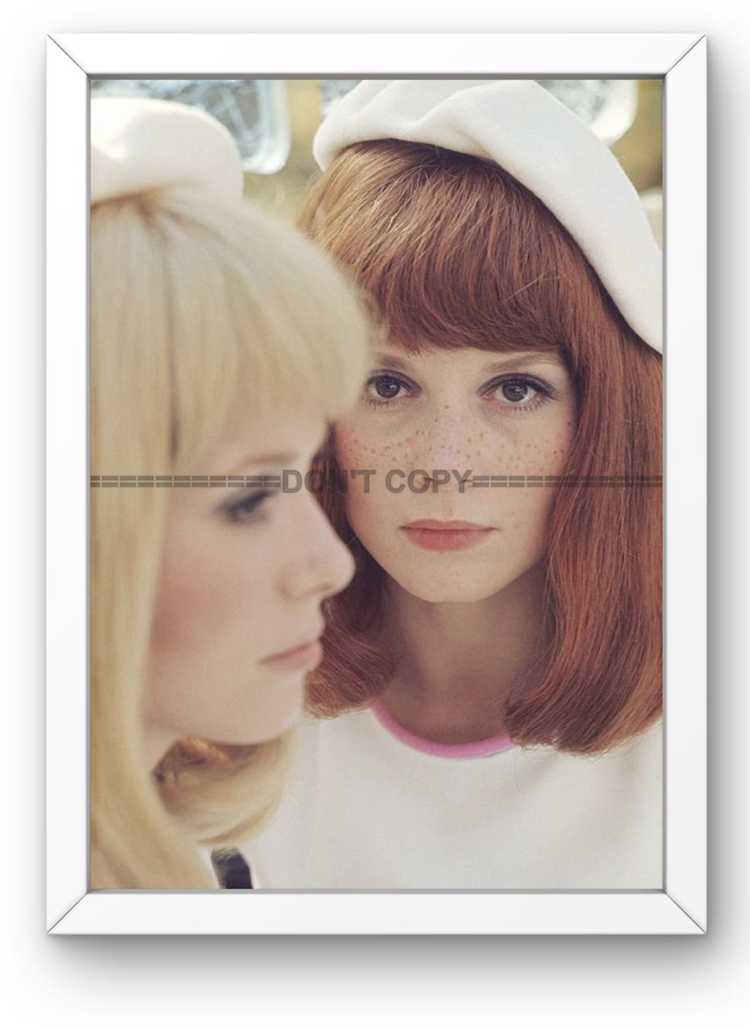Photo Encadrée C. Deneuve & F. Dorléac - Les Demoiselles de Rochefort 1967-15x20