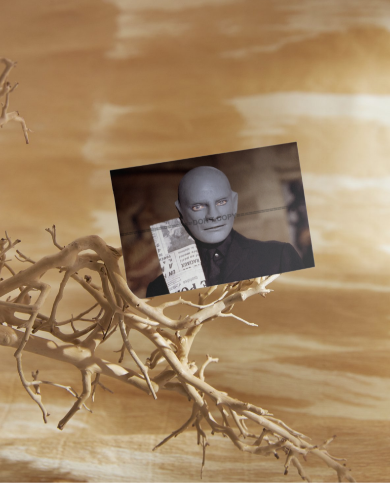 Photo Jean Marais – Fantômas 1964 – Visage Masqué Iconique – Scène Culte – 15×20