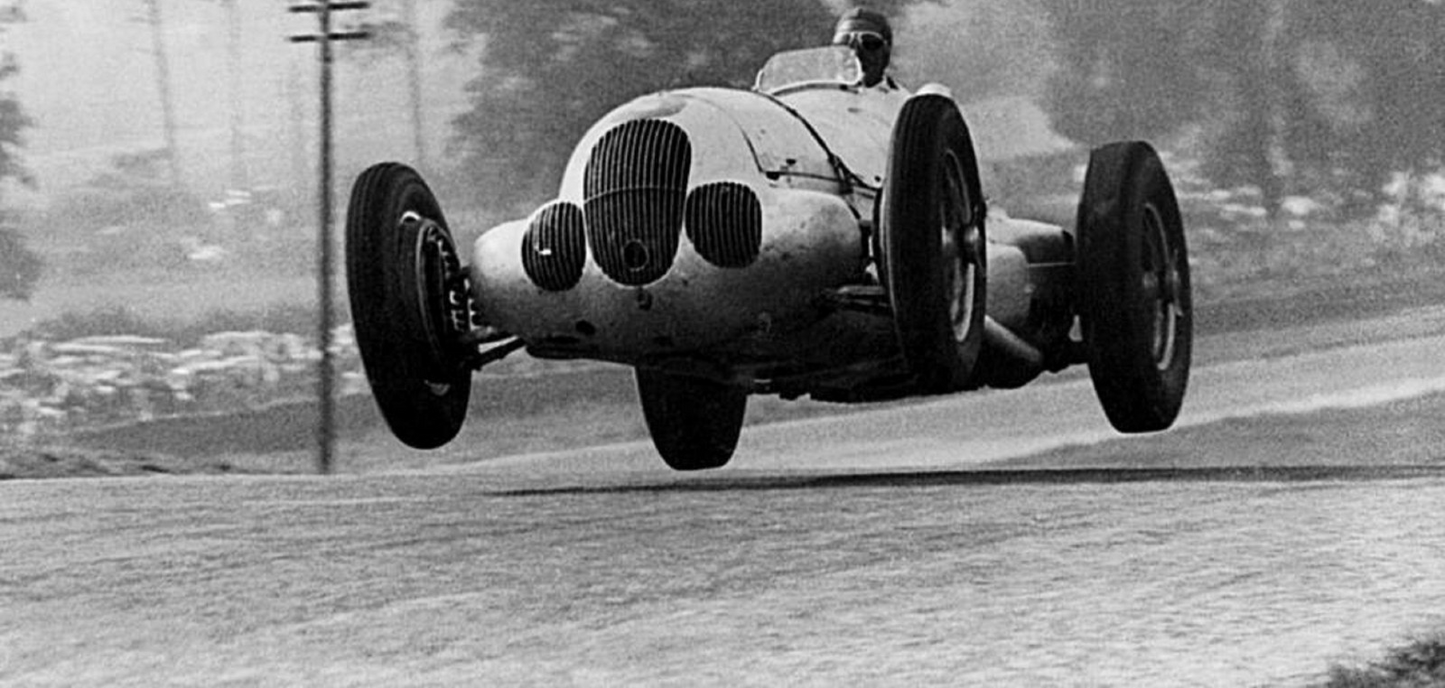Photo Manfred von Brauchitsch – GP de Donington (1937) – Flèche d’Argent – 15×20