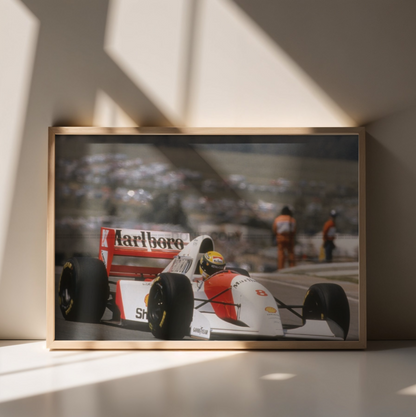 Photo Ayrton Senna – McLaren MP4/8 – Saison F1 1993 – Légende Motorsport – 15x20