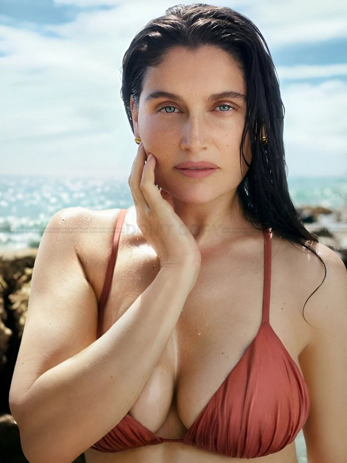 Photo Laetitia Casta en maillot de bain pour la campagne de Calzedonia - 15x20