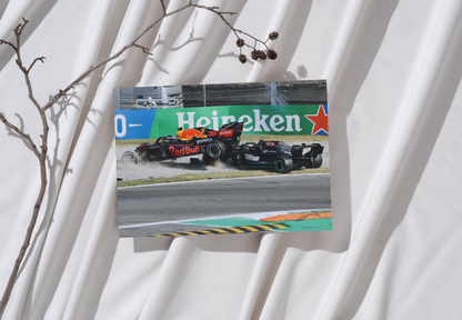 Photo Lewis Hamilton & Max Verstappen – GP d’Italie F1, Crash Monza 2021 – 15×20
