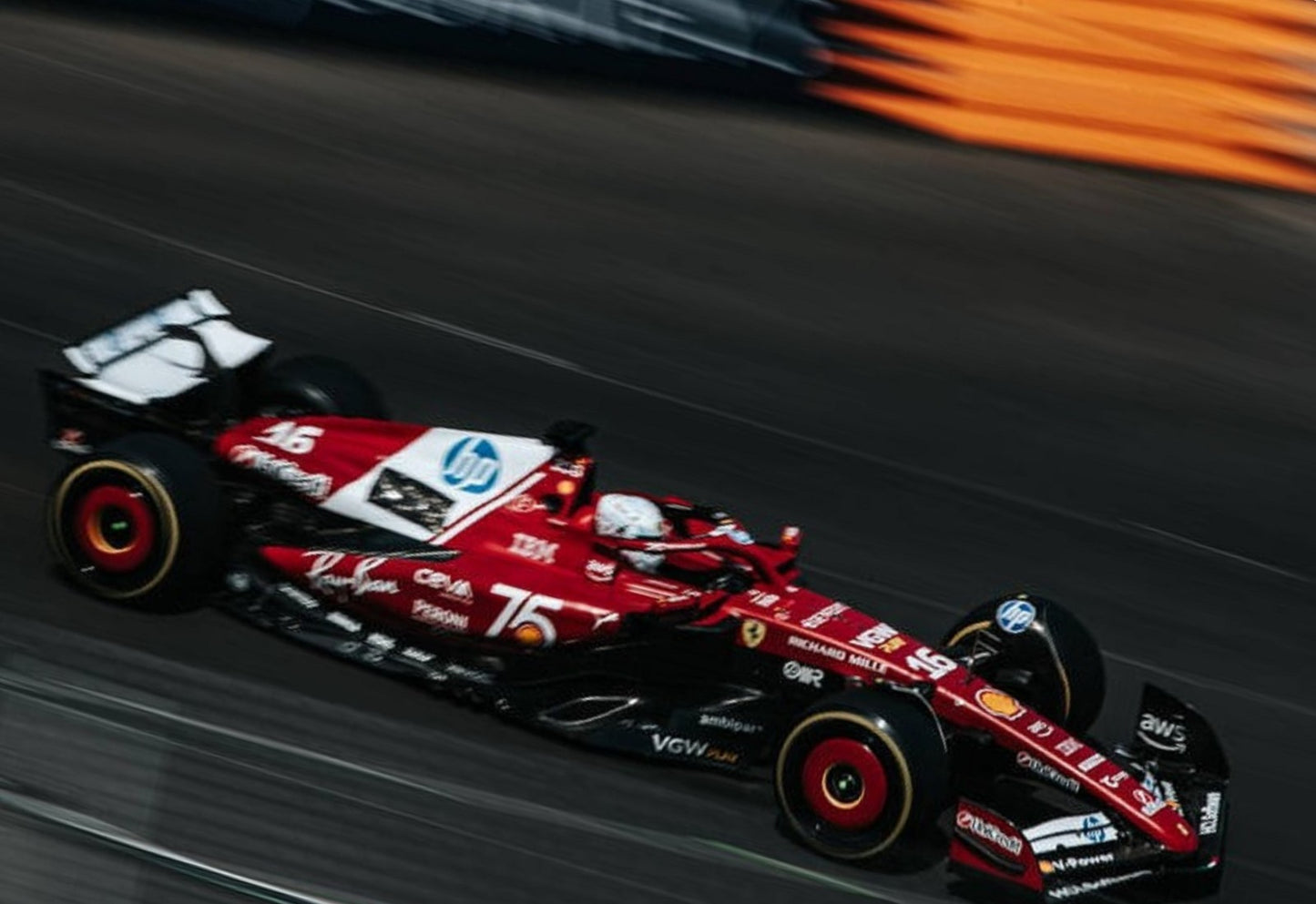 Photo Charles Leclerc – Ferrari F1 – GP Monaco 2025 – Vitesse & Prestige – 15×20