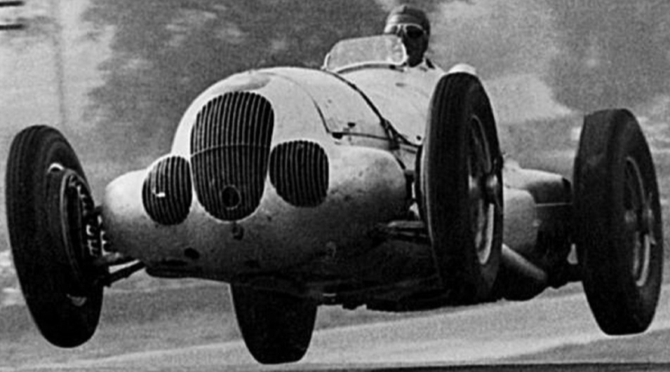Photo Manfred von Brauchitsch – GP de Donington (1937) – Flèche d’Argent – 15×20