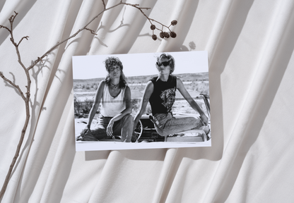 Photo Thelma et Louise (1991) – Scène Route Culte Cinéma – Noir & Blanc – 15×20