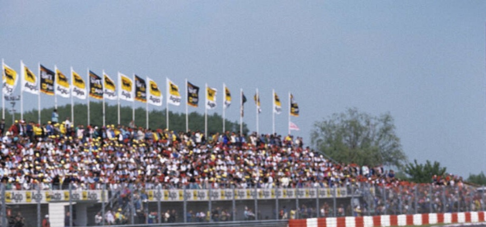 Photo Ayrton Senna & Alain Prost – GP de Saint-Marin (Imola) – Duel 1988 – 15×20