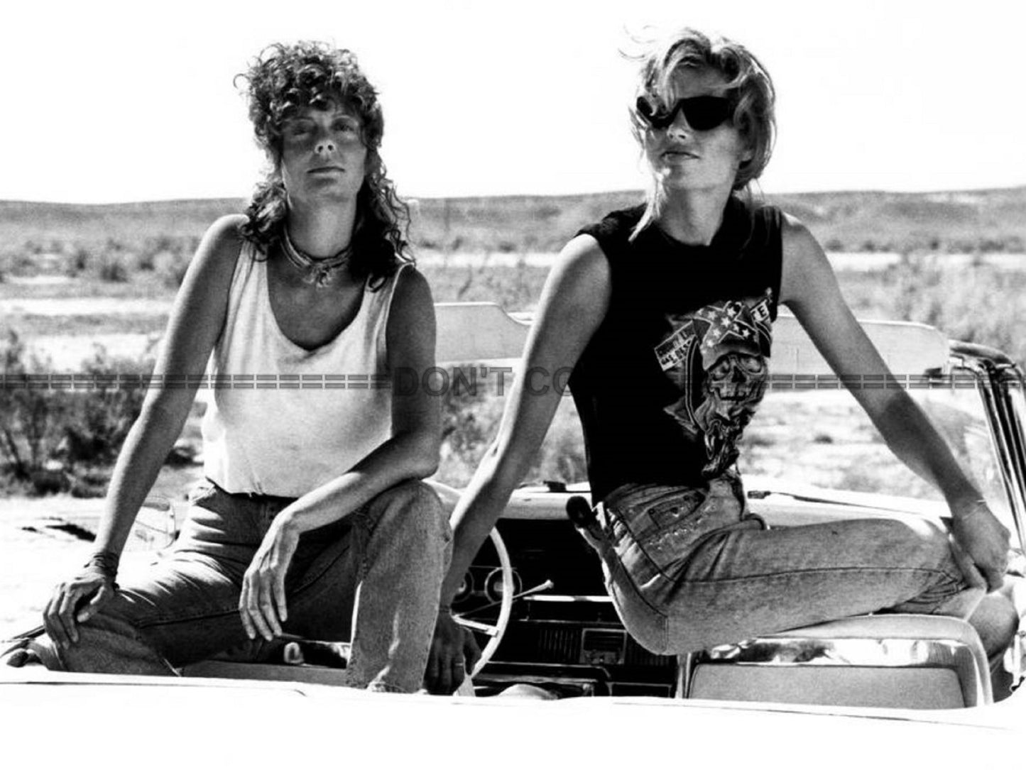Photo Thelma et Louise (1991) – Scène Route Culte Cinéma – Noir & Blanc – 15×20