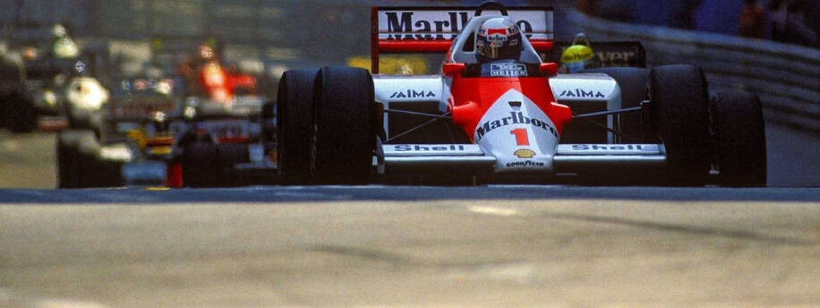 Photo Alain Prost devant Ayrton Senna – GP de Monaco F1 – Duel mythique – 15×20