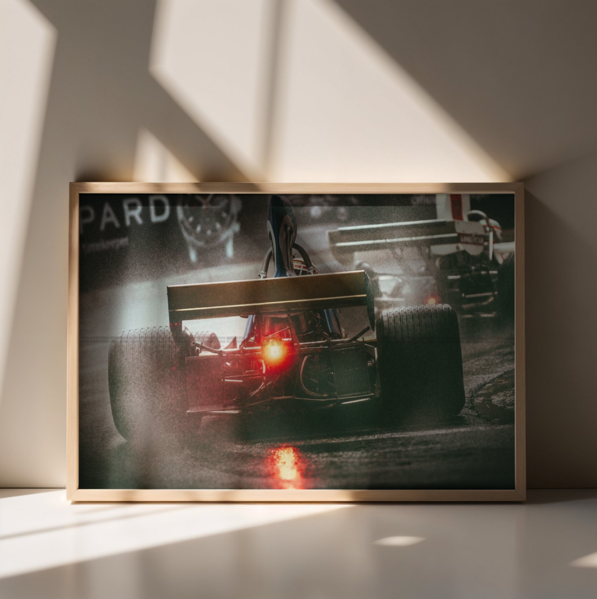 Photo Formule 1 – GP de Monaco – Course sous la pluie – Nuit & reflets – 15×20