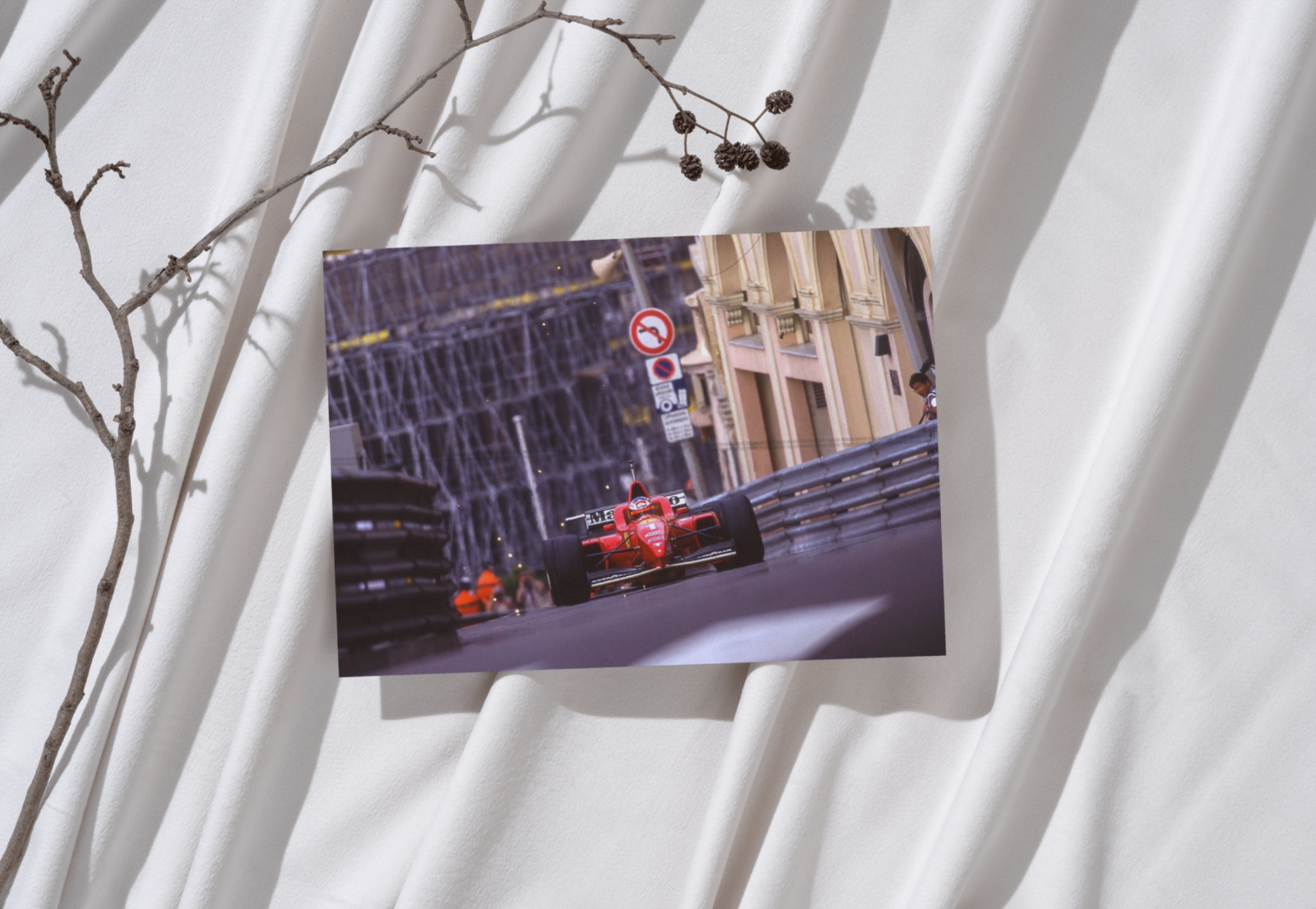 Photo Michael Schumacher – GP Monaco 1996 – Ferrari – Circuit mythique – 15×20