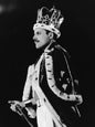 Photo Freddie Mercury avec une couronne et une cape - Magic Tour, 1986 - 15 x 20