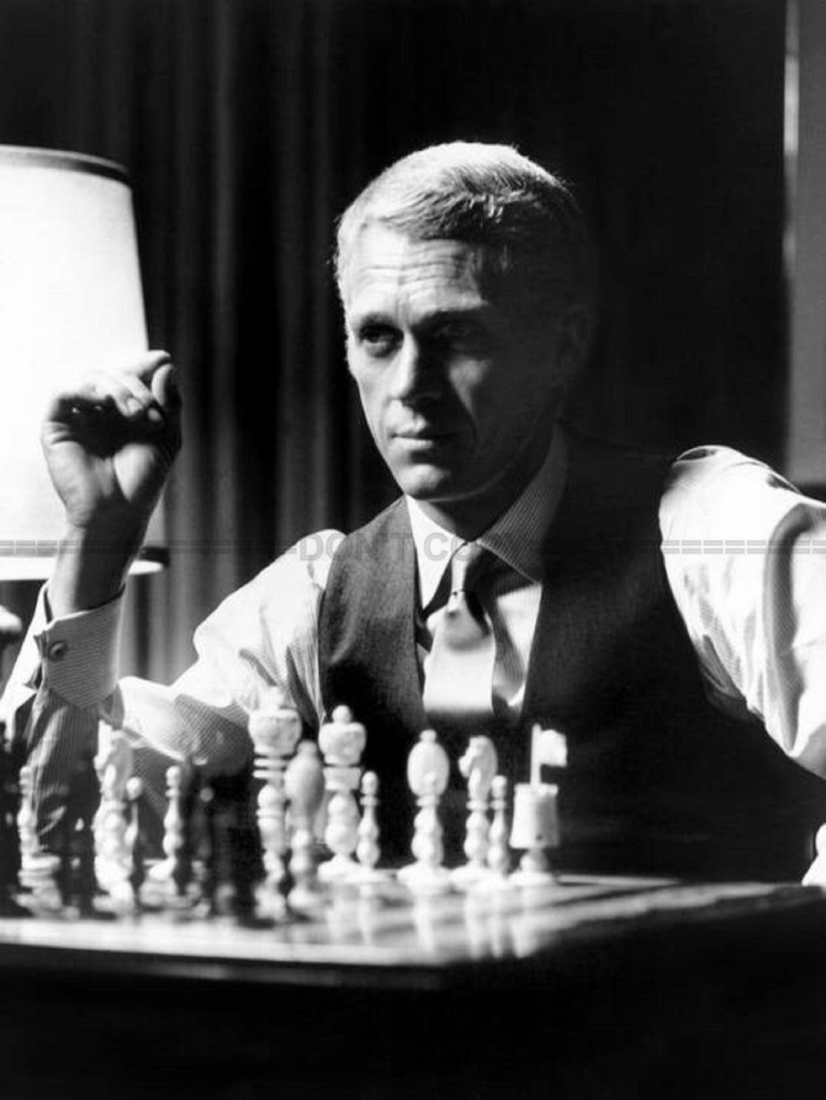 Photo Steve McQueen - L'Affaire Thomas Crown (1968) - Noir et blanc - 15×20