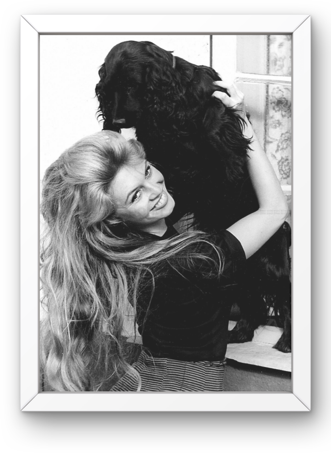Photo Encadrée Brigitte Bardot - Noir et blanc - (Cadre Bois Blanc) - 15×20