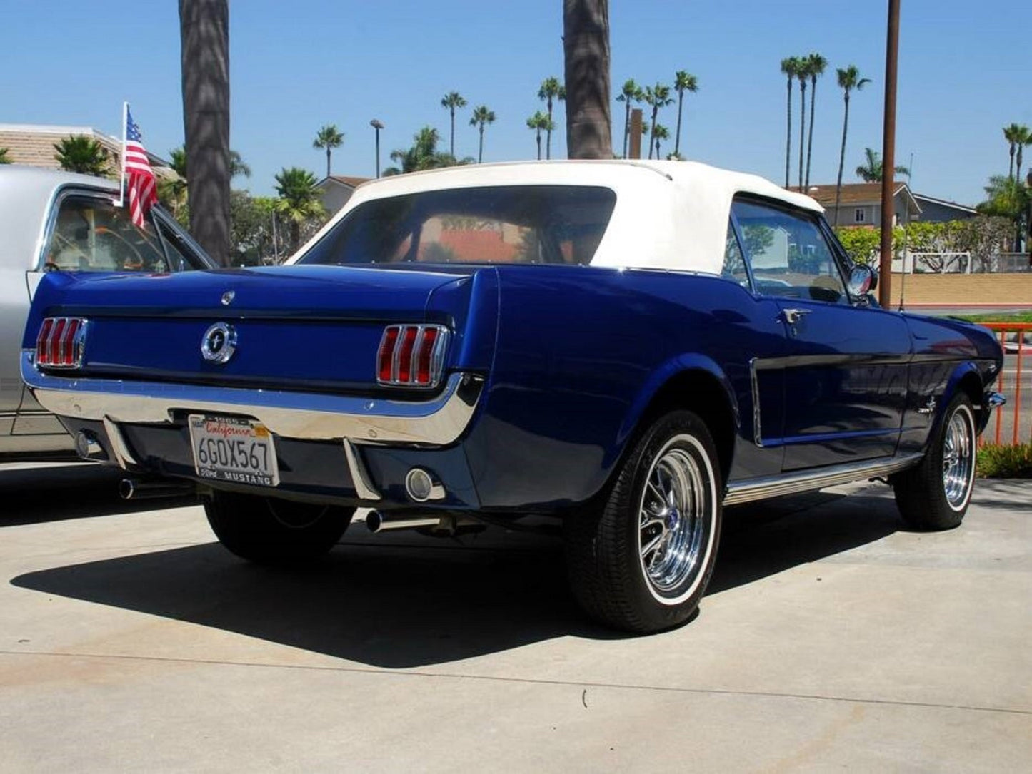 Photo Ford Mustang décapotable - 15x20