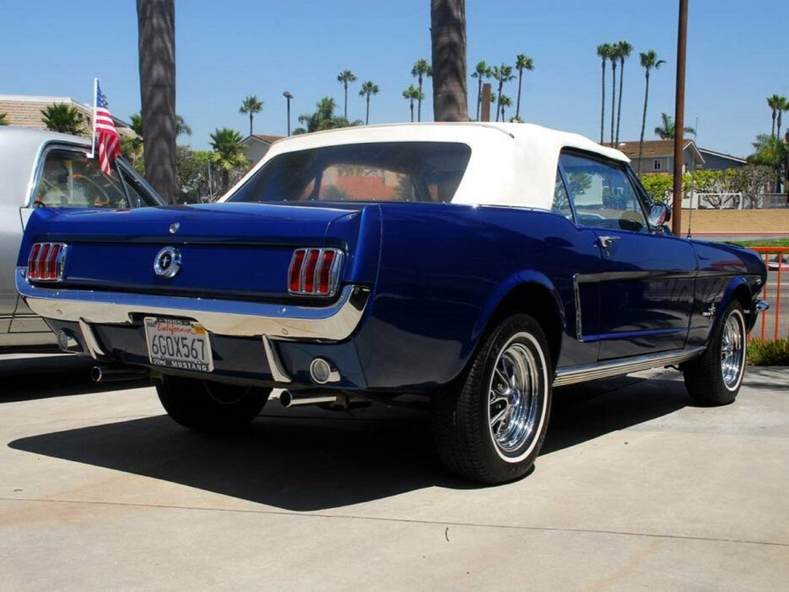 Photo Ford Mustang décapotable - 15x20