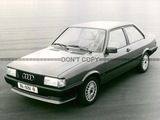 Photo Audi 80 GTE – Berline Sportive Youngtimer 1984 – Design Automobile – 15×20