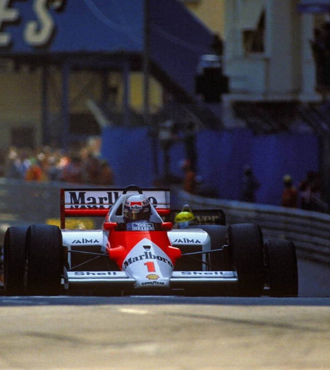 Photo Alain Prost devant Ayrton Senna – GP de Monaco F1 – Duel mythique – 15×20