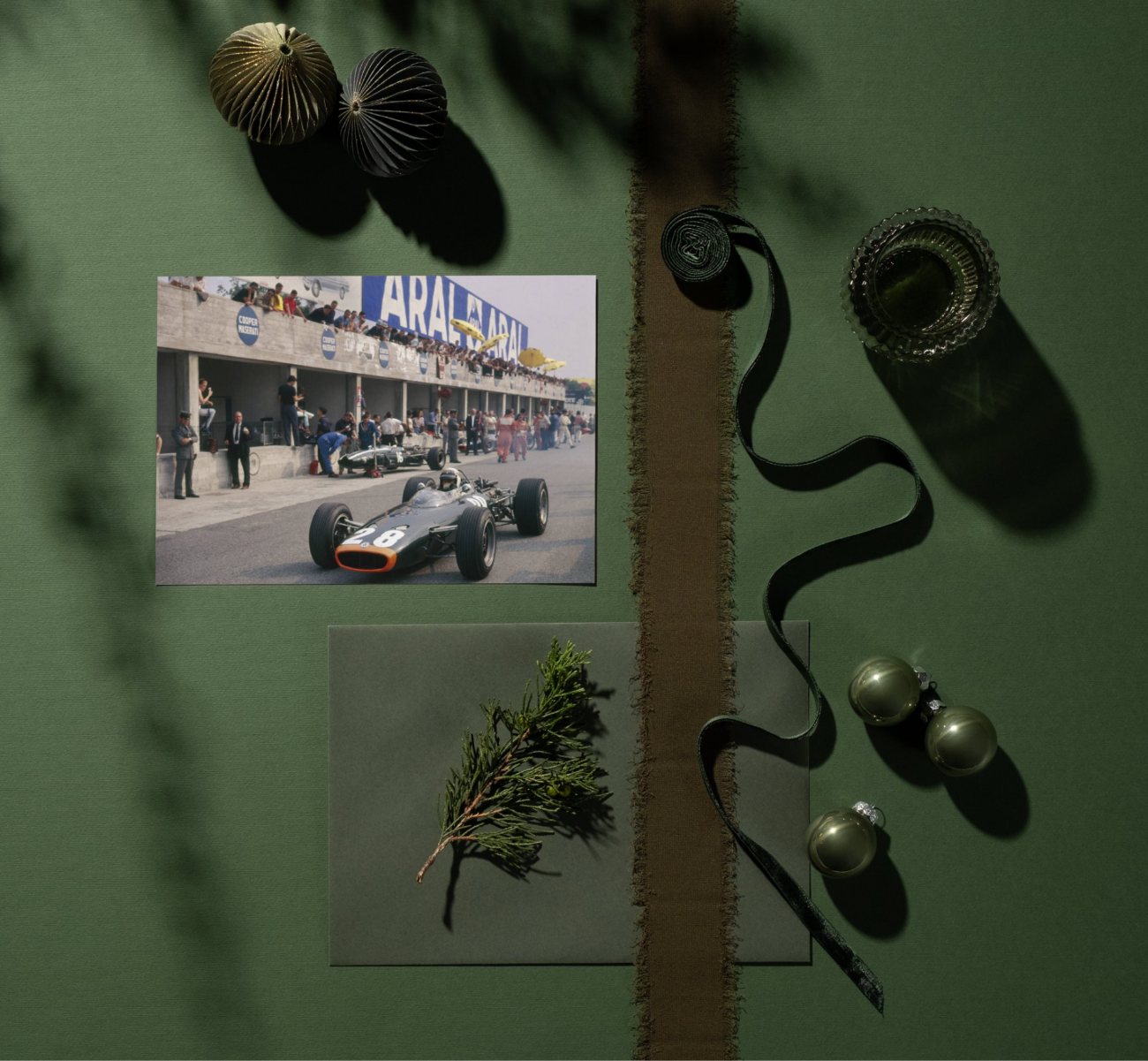 Photo Jackie Stewart – L’élégance du Champion – Stands Circuit de Monza – 15×20