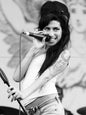 Photo Amy Winehouse - Festival de musique Isle of Wight Festival, 2007 - 15 x 20