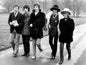 Photo The Rolling Stones lors d'une promenade à Green Park en 1967 - 15 x 20