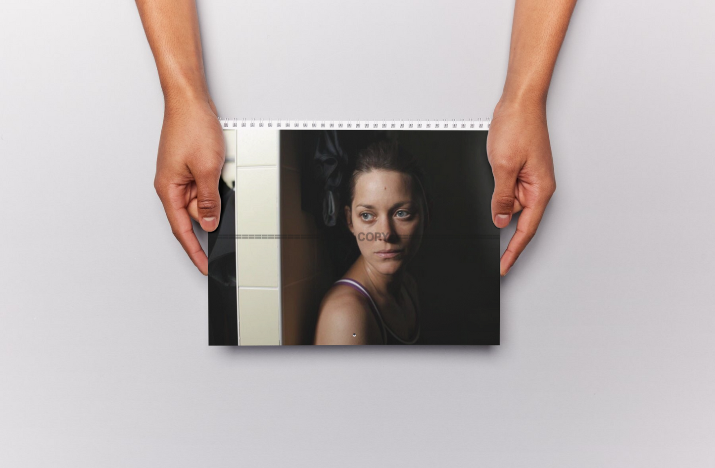 Photo Marion Cotillard – De rouille et d’os (2012) – Portrait Cinéma – 15×20