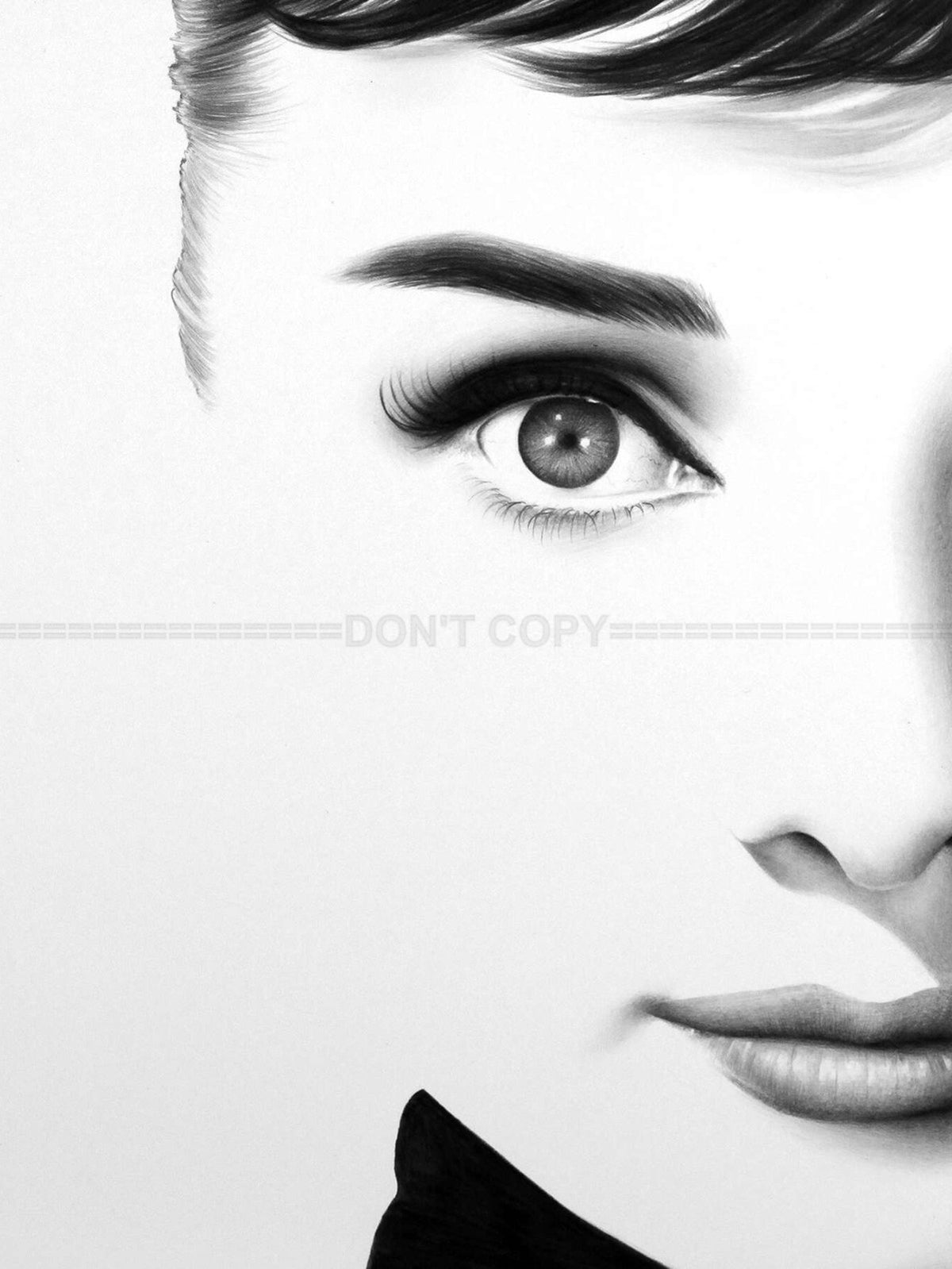 Photo "The Half Series - Audrey Hepburn" Dessin au crayon, Ileana Hunter - 15x20