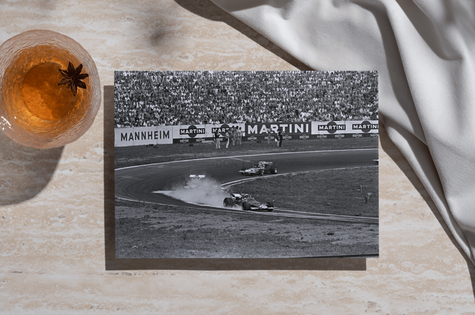 Photo Jacky Ickx – GP d’Allemagne – Nürburgring F1 – Action en piste – 15×20