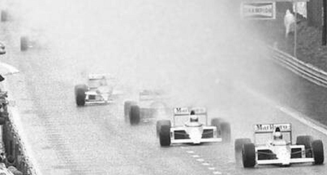 Photo Grand Prix Formule 1 1989 – Départ sous la pluie – Course Vintage – 15×20