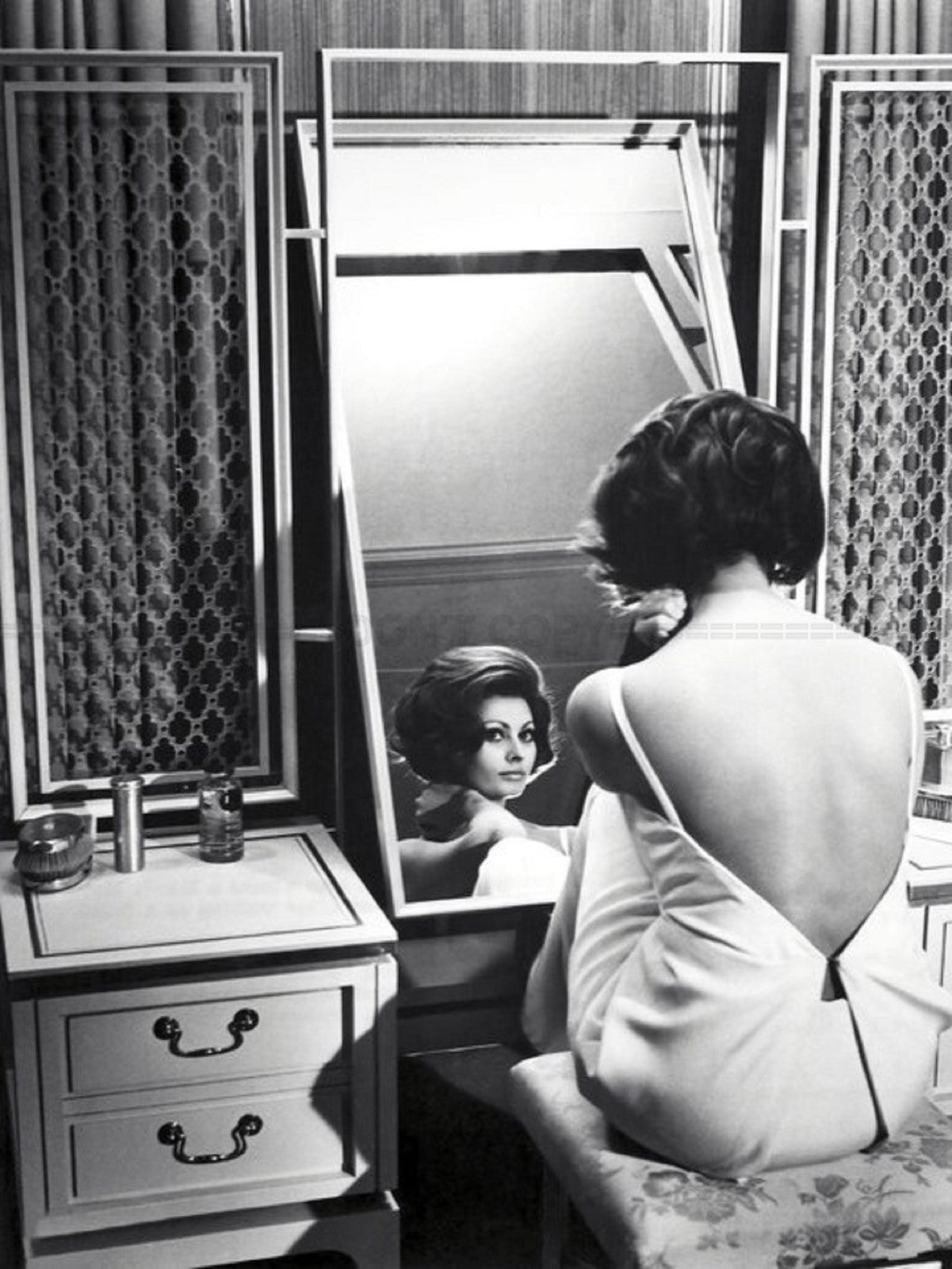 Photo Sophia Loren - La Comtesse de Hong-Kong (1967) - Noir et blanc - 15x20