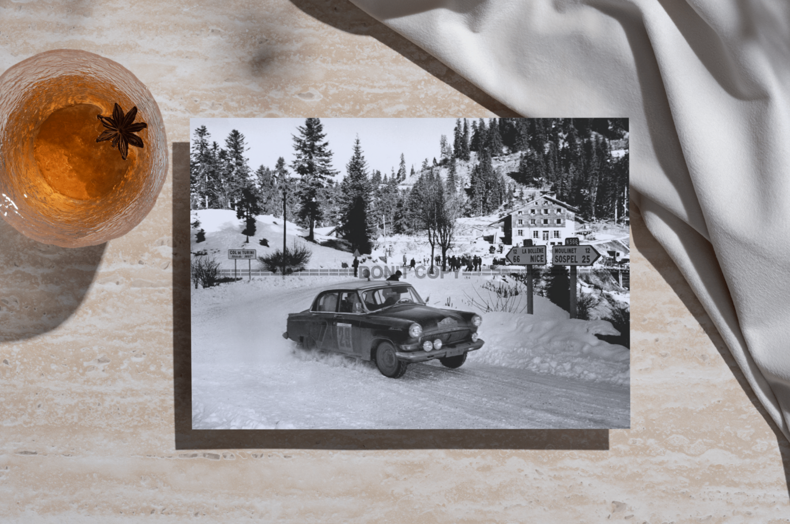 Photo GAZ-21 Volga (ГАЗ-21 Волга) URSS – Rallye Monte-Carlo 1964 – Neige – 15×20