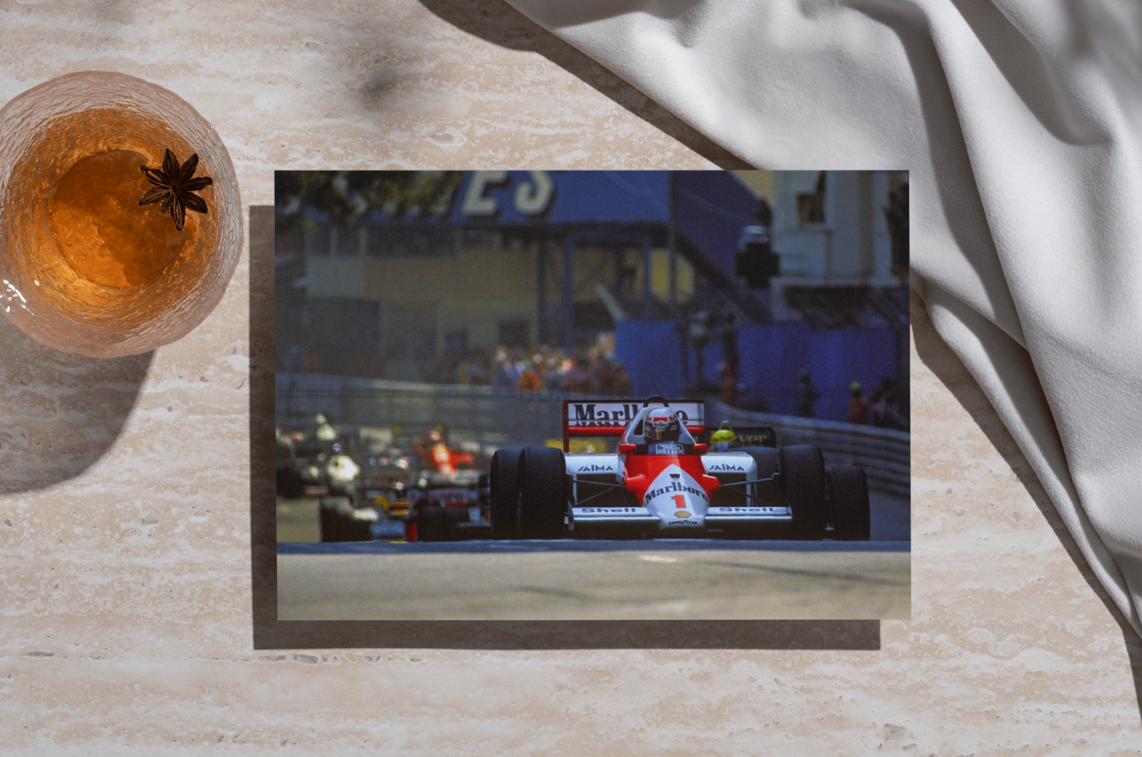 Photo Alain Prost devant Ayrton Senna – GP de Monaco F1 – Duel mythique – 15×20