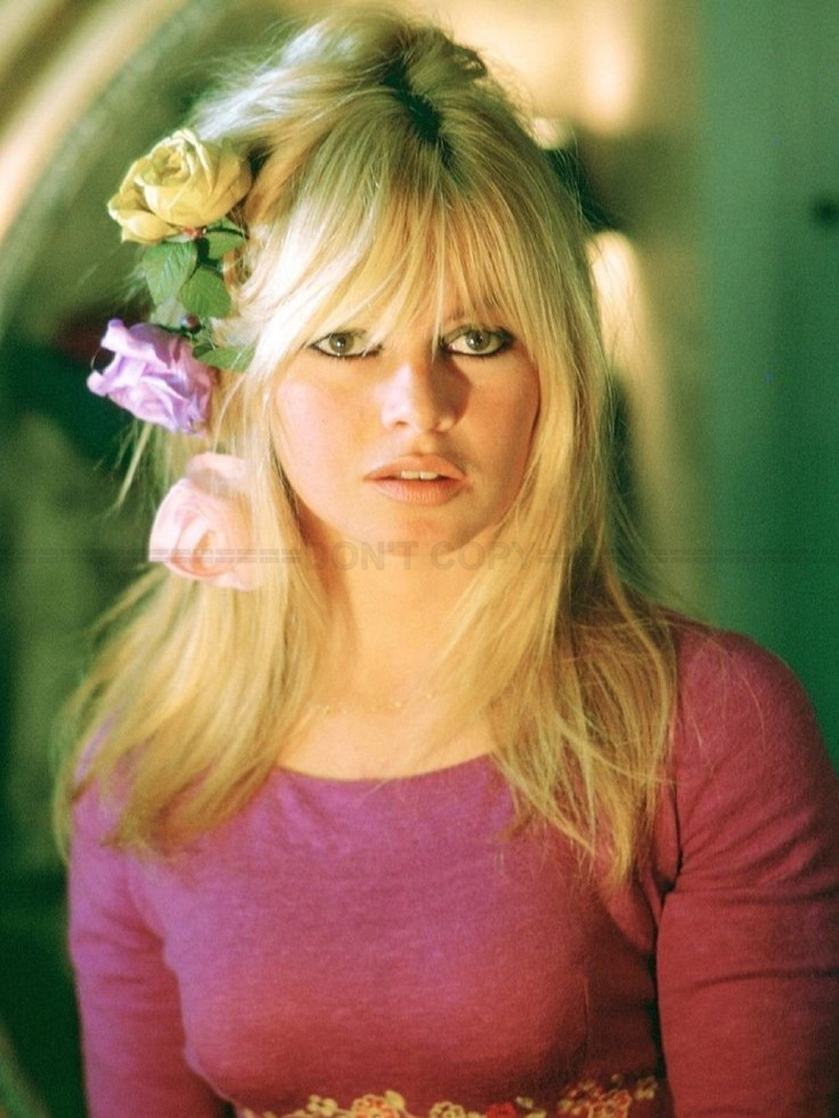 Photo Encadrée Brigitte Bardot - Couleur - (Cadre Bois Blanc) - 15x20