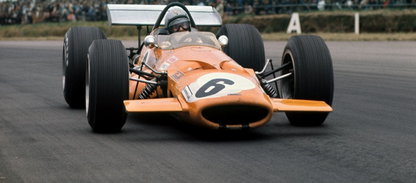 Photo Bruce McLaren – McLaren M7C – Monoplace Formule 1 Grand Prix 1969 – 15×20