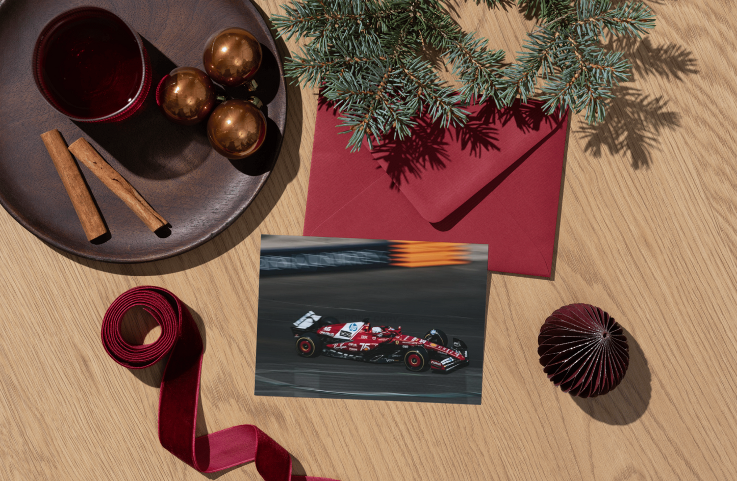 Photo Charles Leclerc – Ferrari F1 – GP Monaco 2025 – Vitesse & Prestige – 15×20