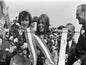 Photo Jackie Stewart – Matra – Vainqueur GP F1 Zandvoort (1969) – Podium – 15×20
