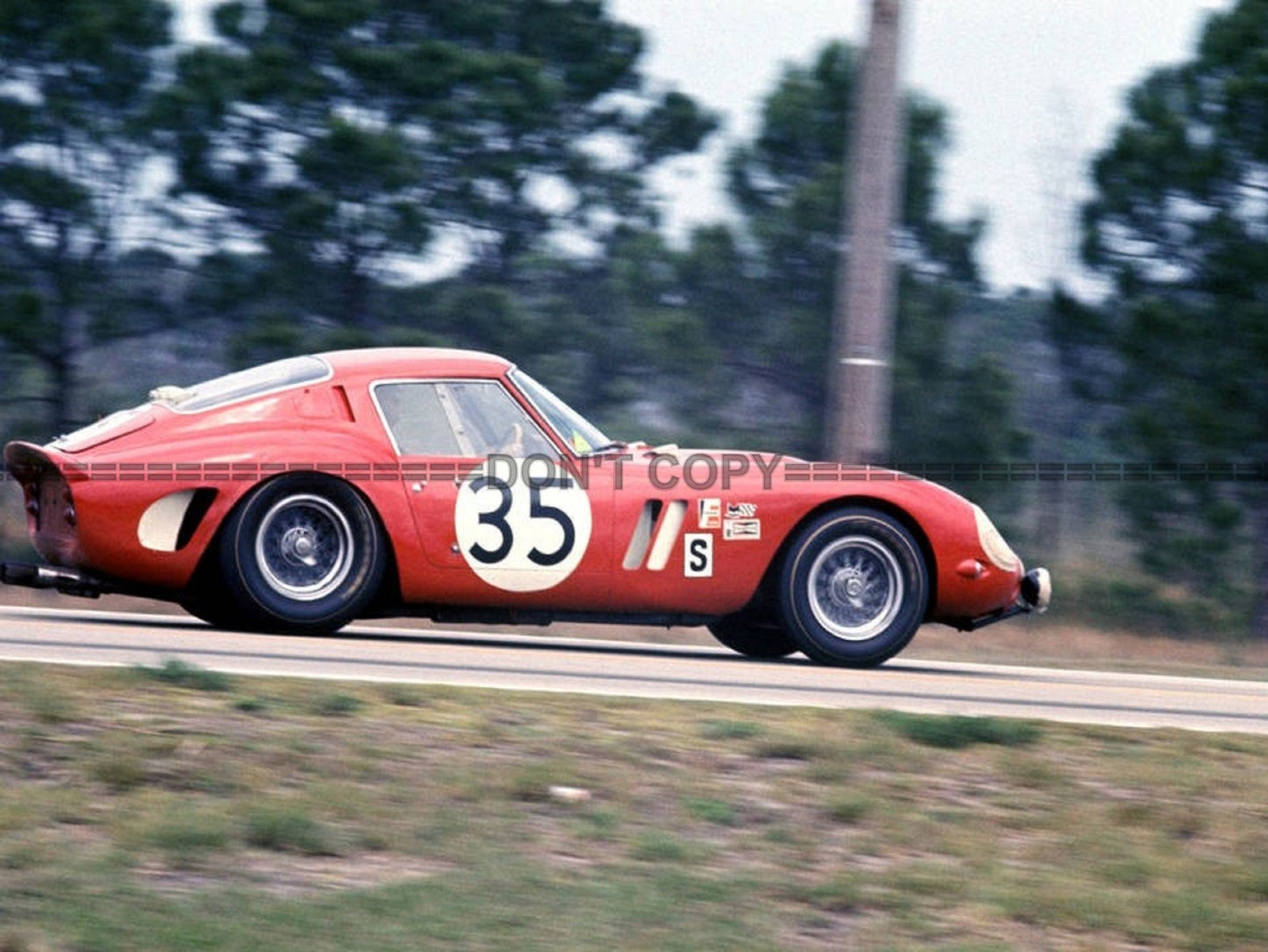 Photo Ferrari 250 GTO Rouge
