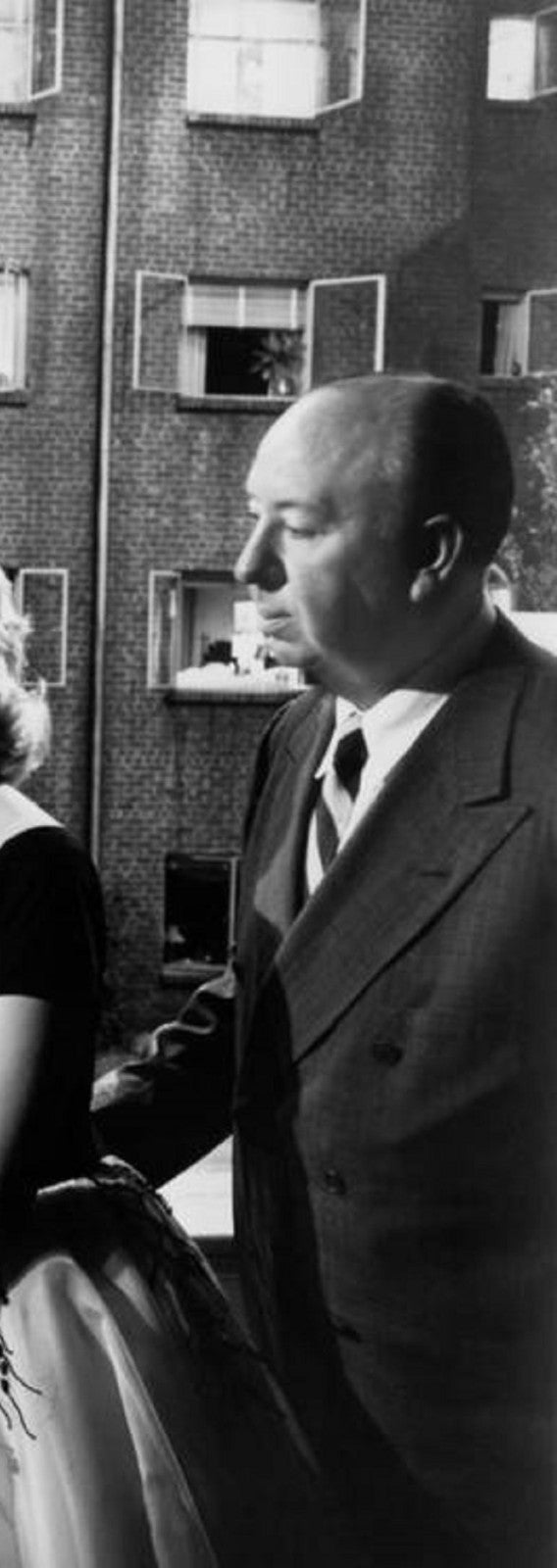 Photo Grace Kelly – Fenêtre sur cour (1954) – Scène Cinéma A. Hitchcock – 15×20