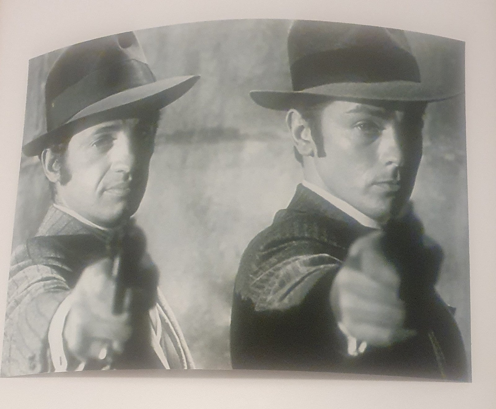 Photo Jean-Paul Belmondo et Alain Delon - Borsalino 1970 - Noir et blanc - 15×20