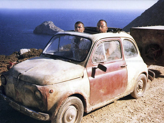Photo Jean Reno & Marc Duret - Scène culte Fiat 500, Le Grand Bleu, 1988 - 15x20