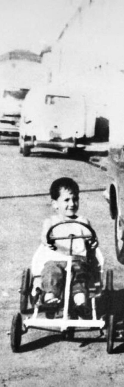 Photo Ayrton Senna enfant – Aux origines d’une légende de la Formule 1 – 15×20