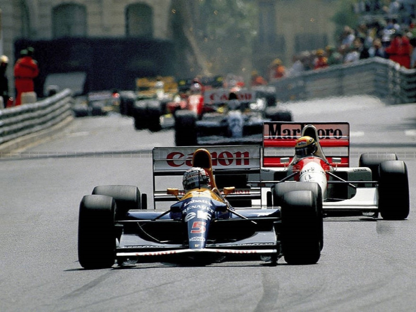 Photo Nigel Mansell devant Ayrton Senna et Alain Prost –  F1 Années 1980 – 15×20