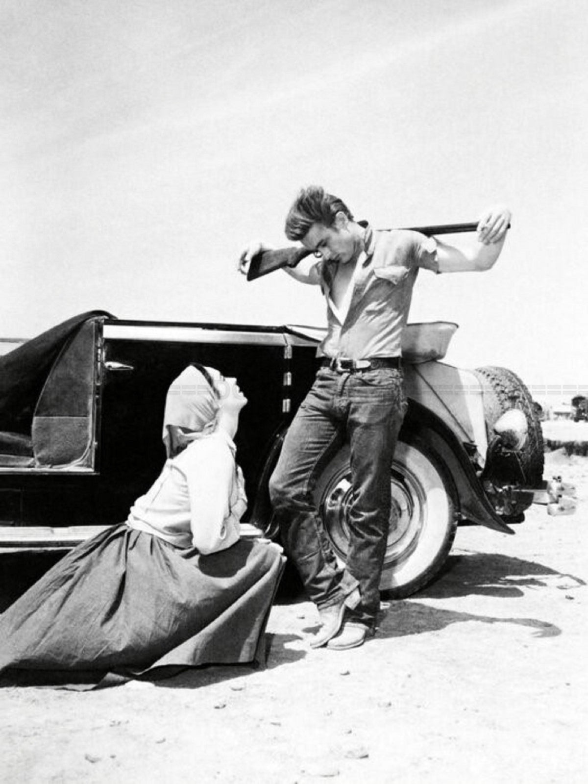Photo James Dean & Elizabeth Taylor - Géant (1956) - Noir et blanc - 15x20