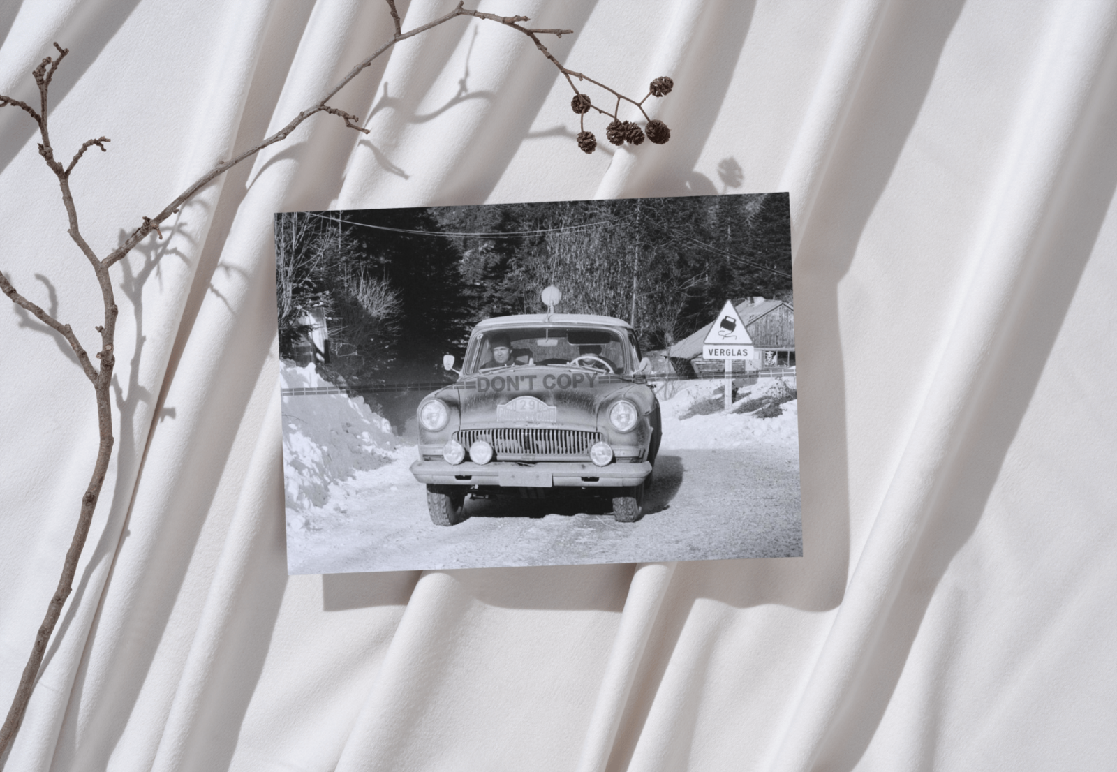 Photo Mosolov-Degtyarev – GAZ-21 Volga – Rallye Monte-Carlo 1964 – Neige – 15x20